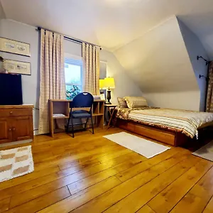 Guest house Merj's In Wolesly, Winnipeg