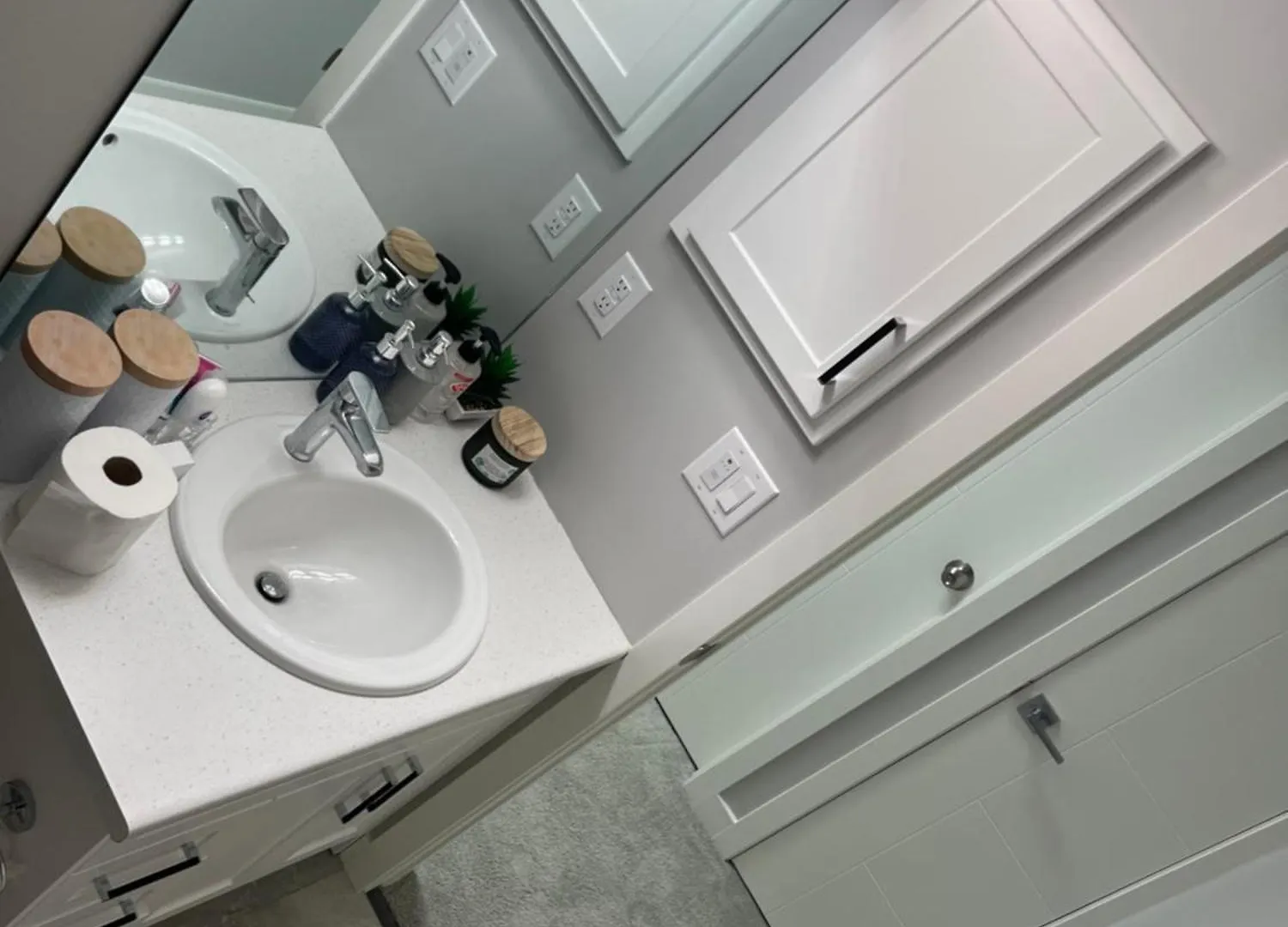 Private Basement Suite With Comfort Winnipeg 0*,